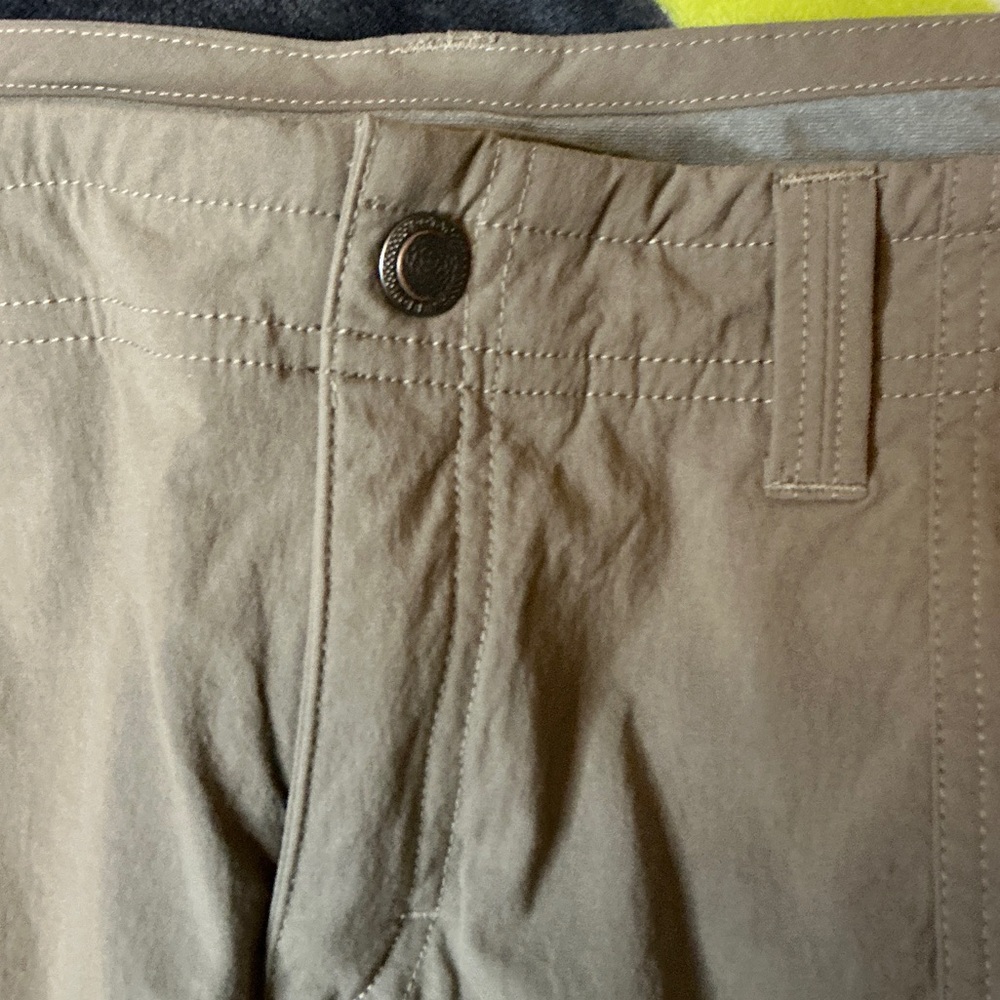 Royal Robbins Women’s Brown Flat Front Shorts - Picture 4 of 13